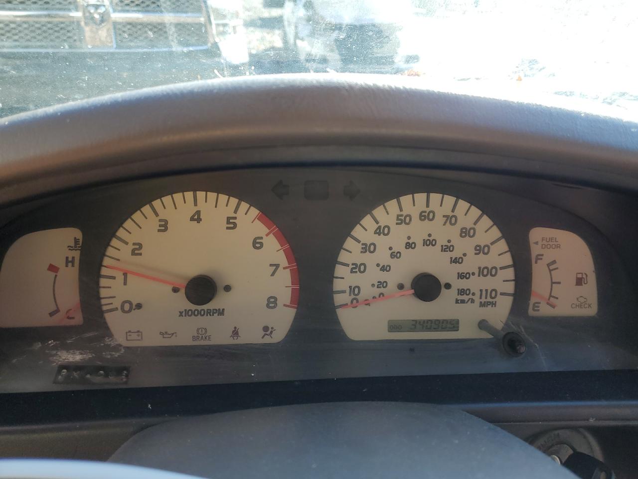2004 Toyota Tacoma - Image 9