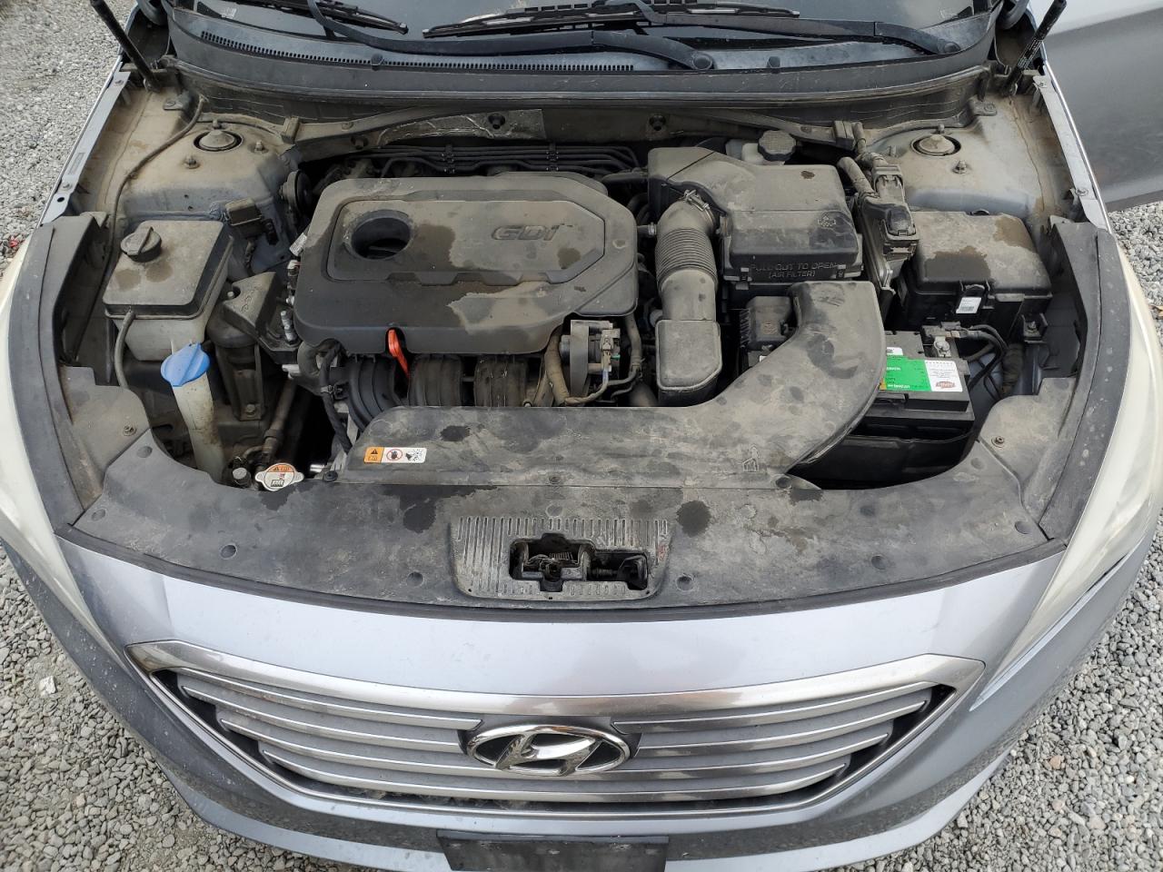 2016 Hyundai Sonata - Image 11