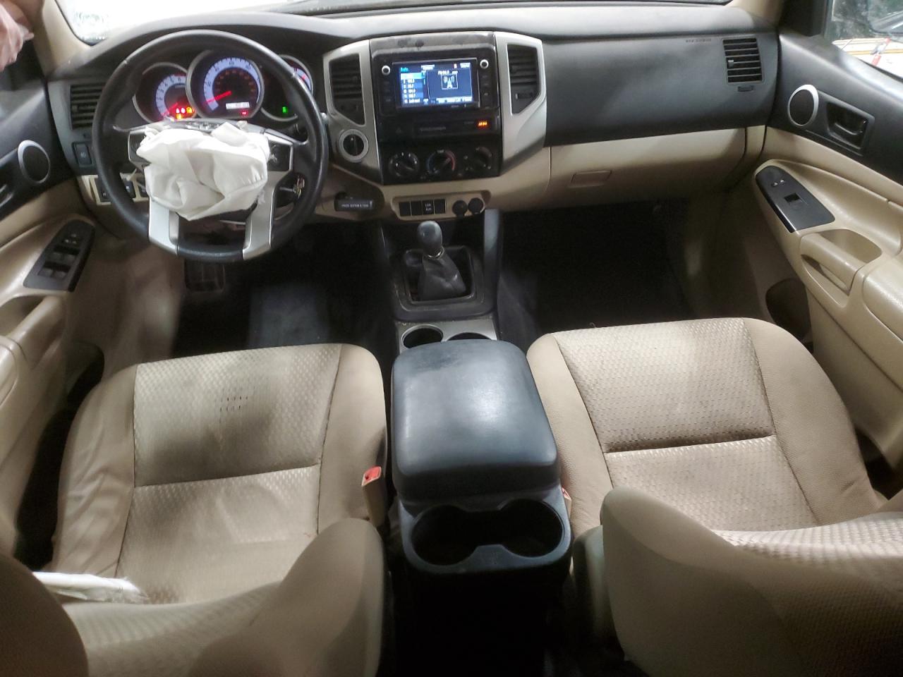2015 Toyota Tacoma - Image 8