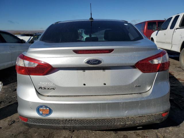 Sedans FORD FOCUS 2012 Silver