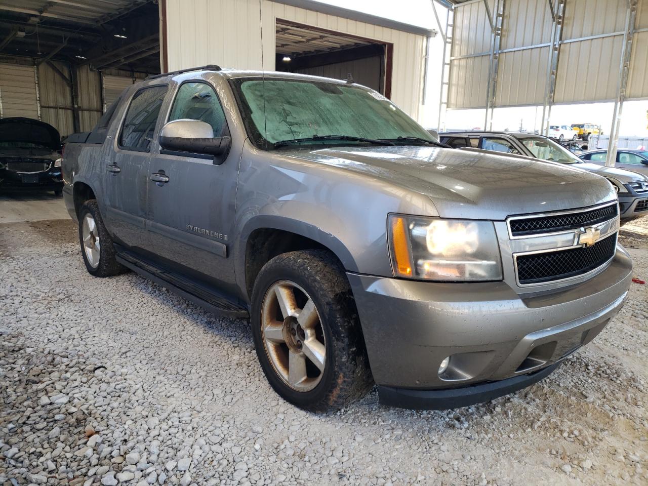 2007 Chevrolet Avalanche - Image 4