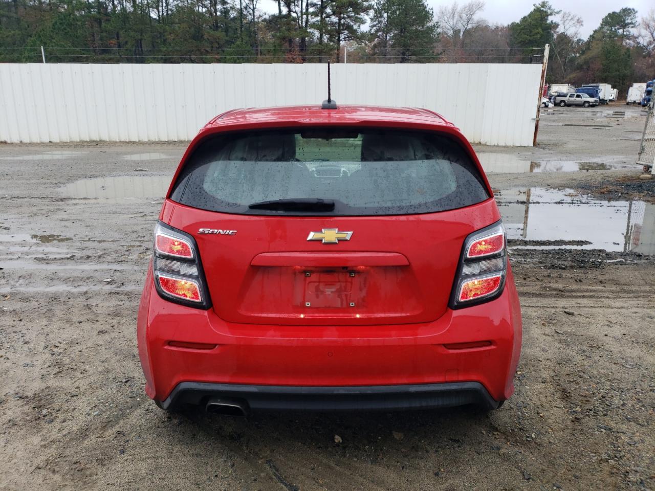 2020 Chevrolet Sonic VIN: 1G1JG6SBXL4125529 Lot: 79946174