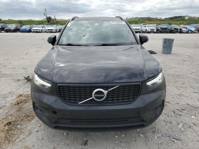  VOLVO XC40 2019 Czarny