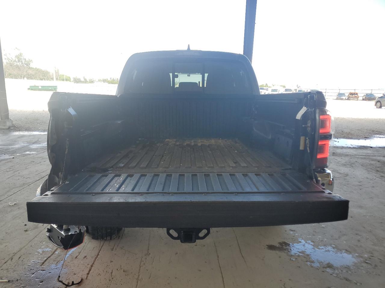 2017 Toyota Tacoma - Image 6