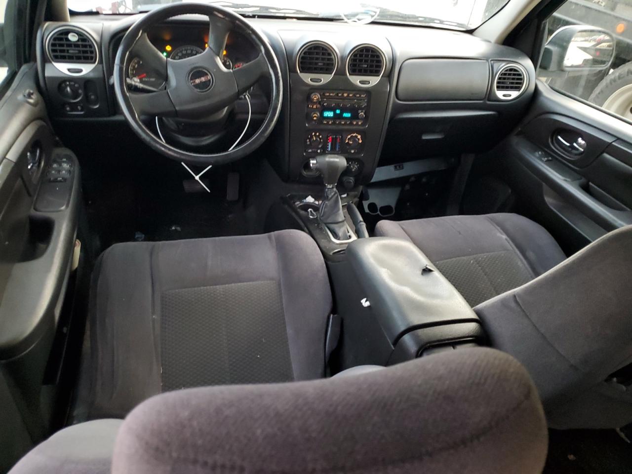 2008 GMC Envoy - Image 8