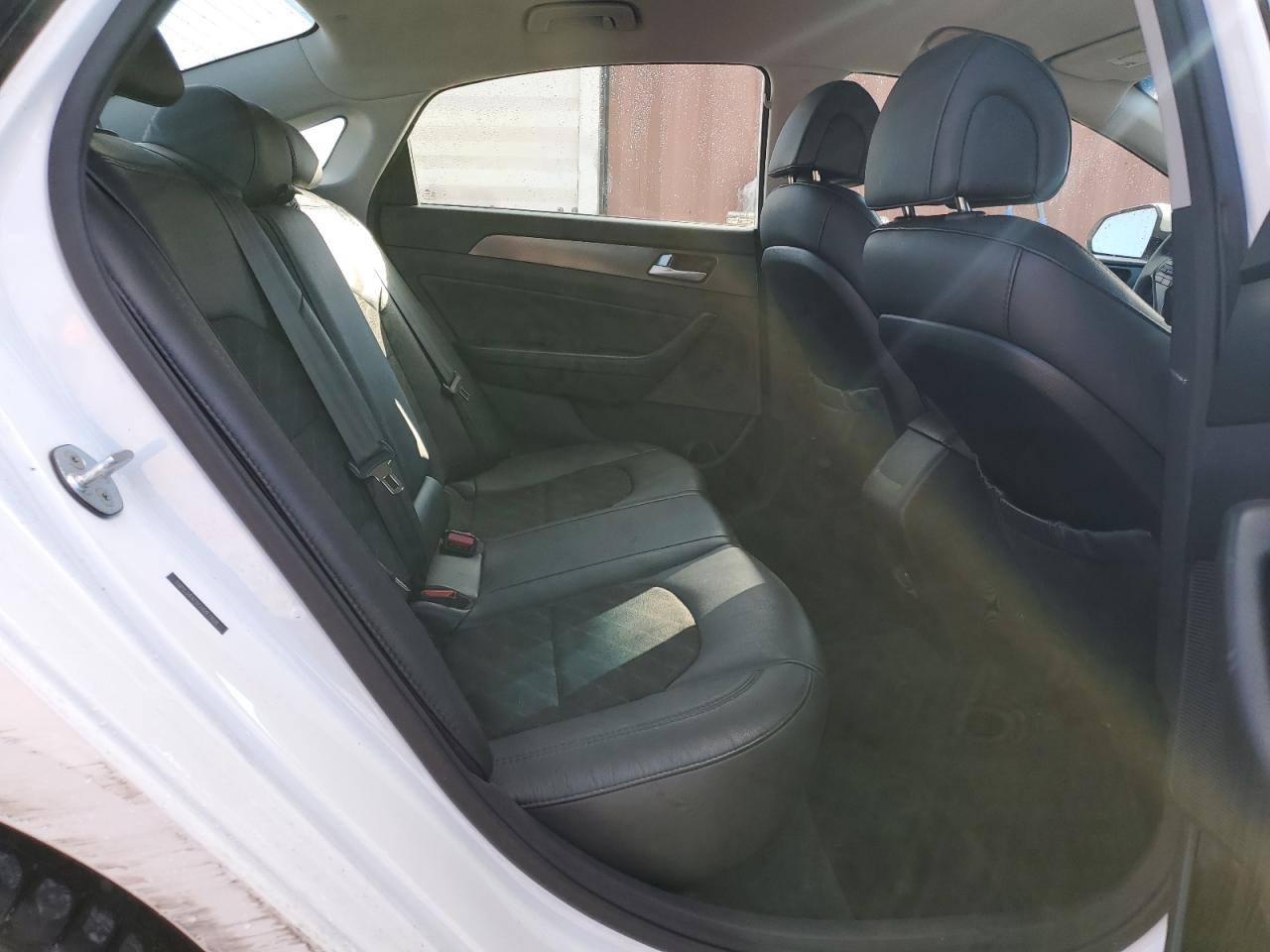 2013 Hyundai Elantra - Image 10
