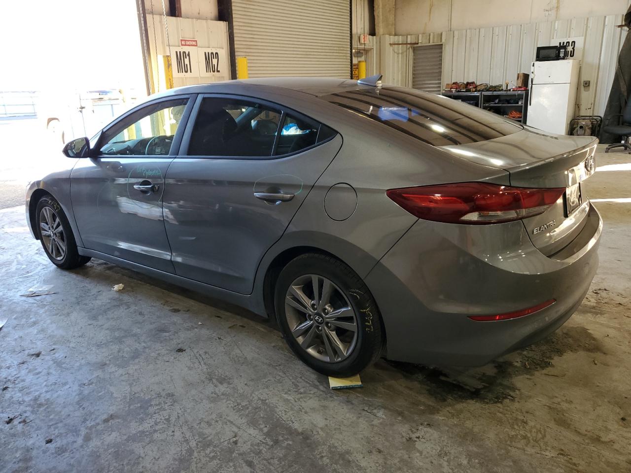 VIN KMHD84LF9HU241847 2017 HYUNDAI ELANTRA no.2