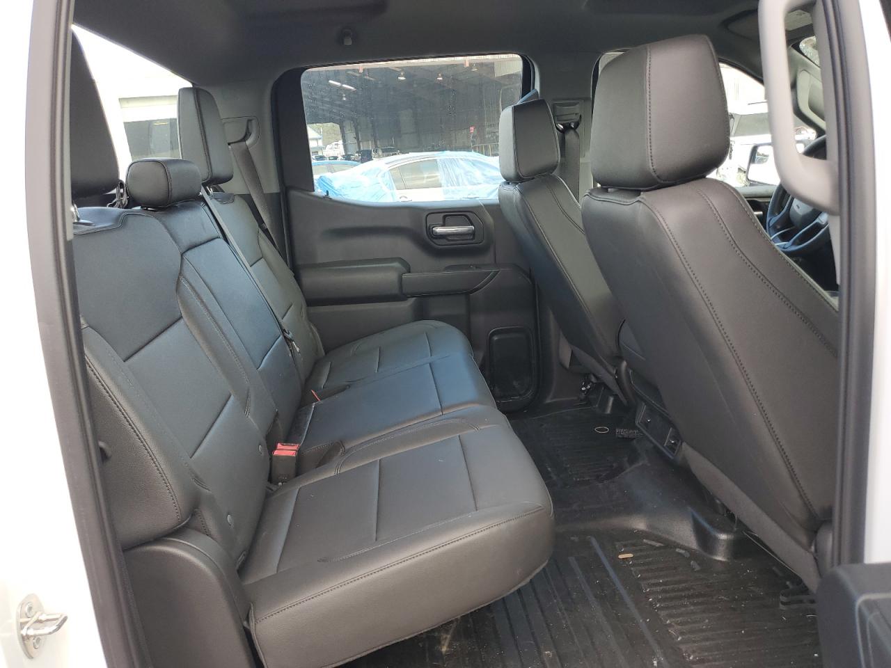 2023 Chevrolet Silverado - Image 10