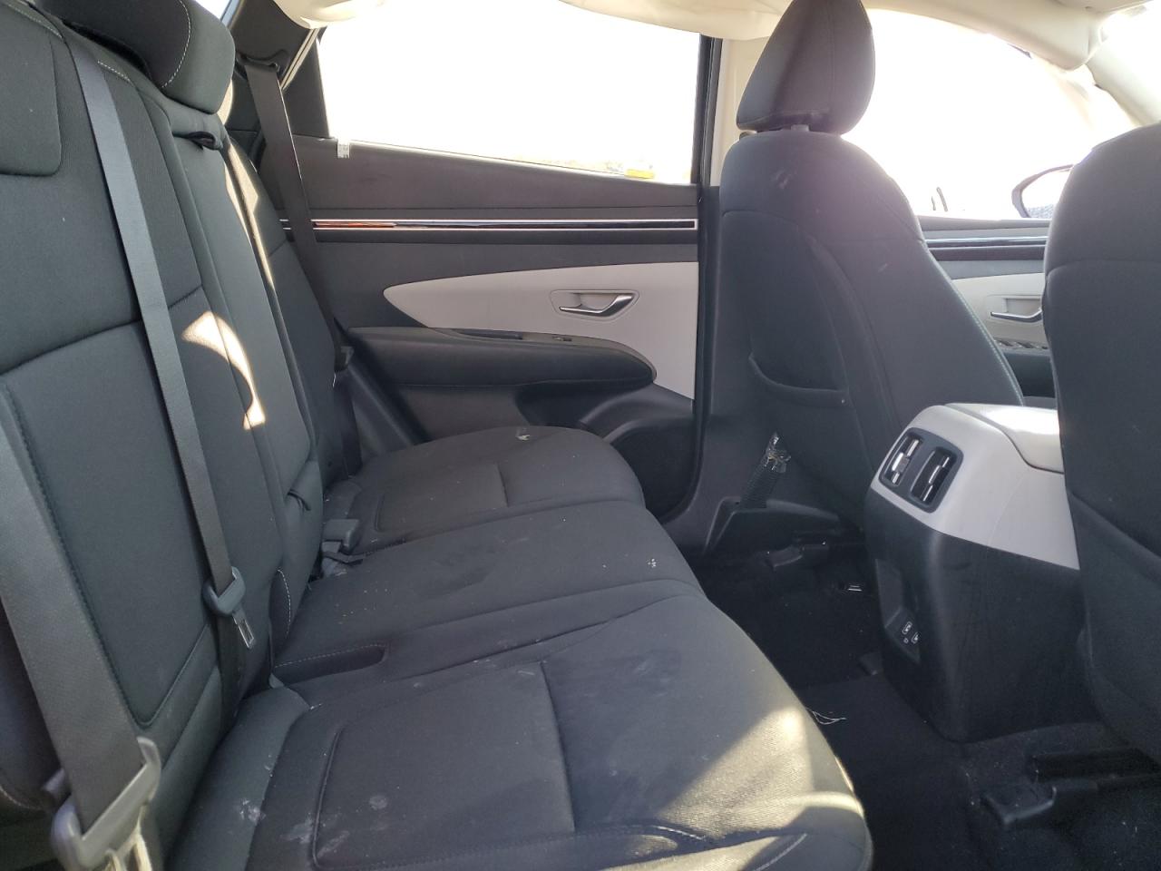 2022 Hyundai Tucson - Image 11