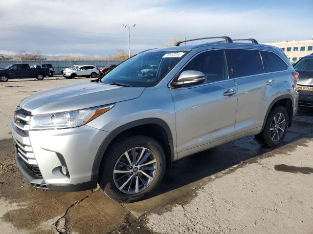  TOYOTA HIGHLANDER 2018 Серебристый