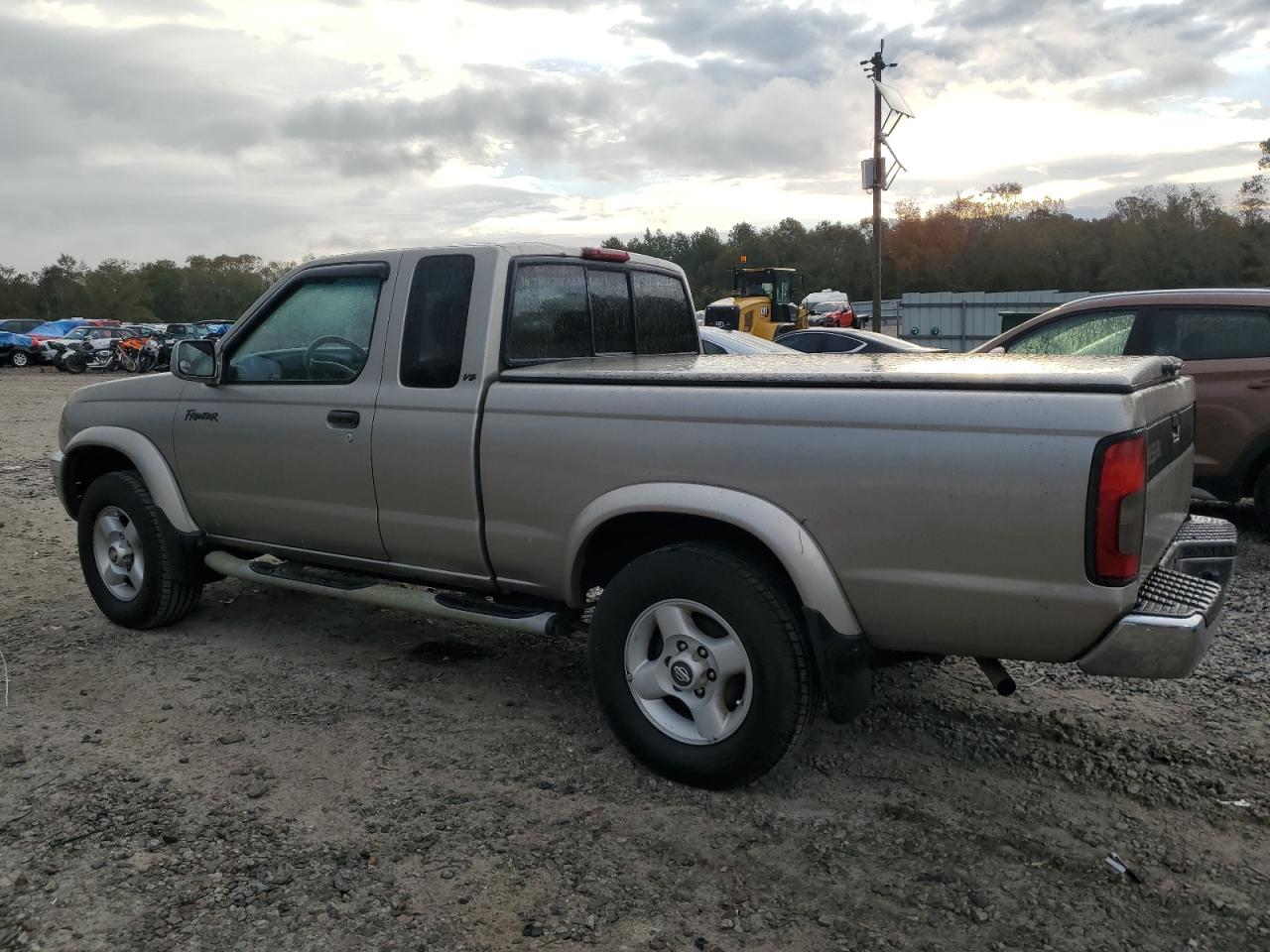 2000 Nissan Navara (Frontier) - Image 2