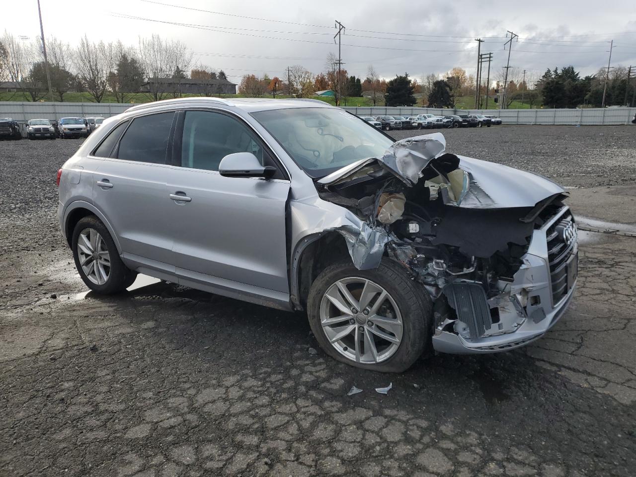 VIN WA1EFCFS2GR014142 2016 AUDI Q3 no.4