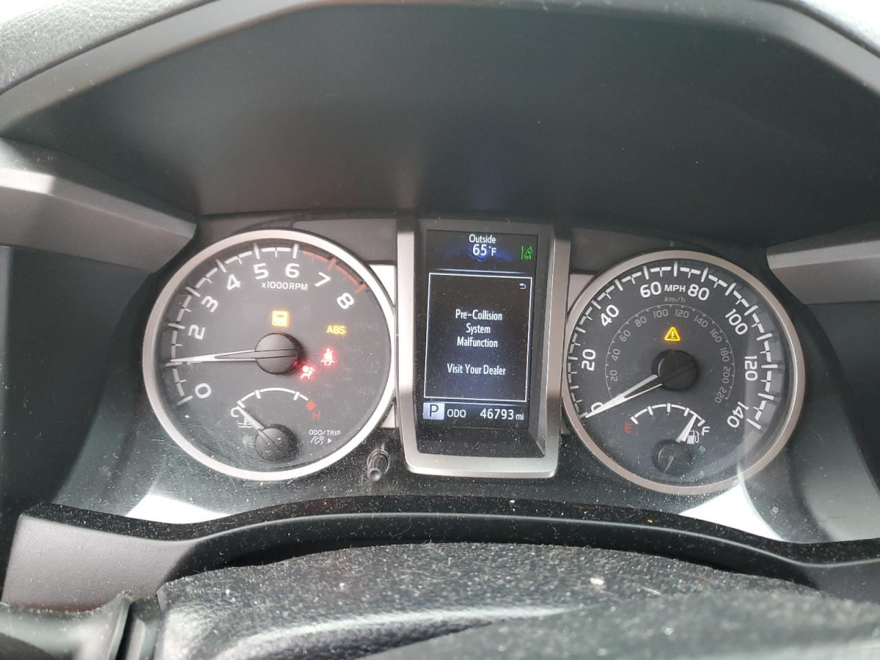 2018 Toyota Tacoma - Image 9