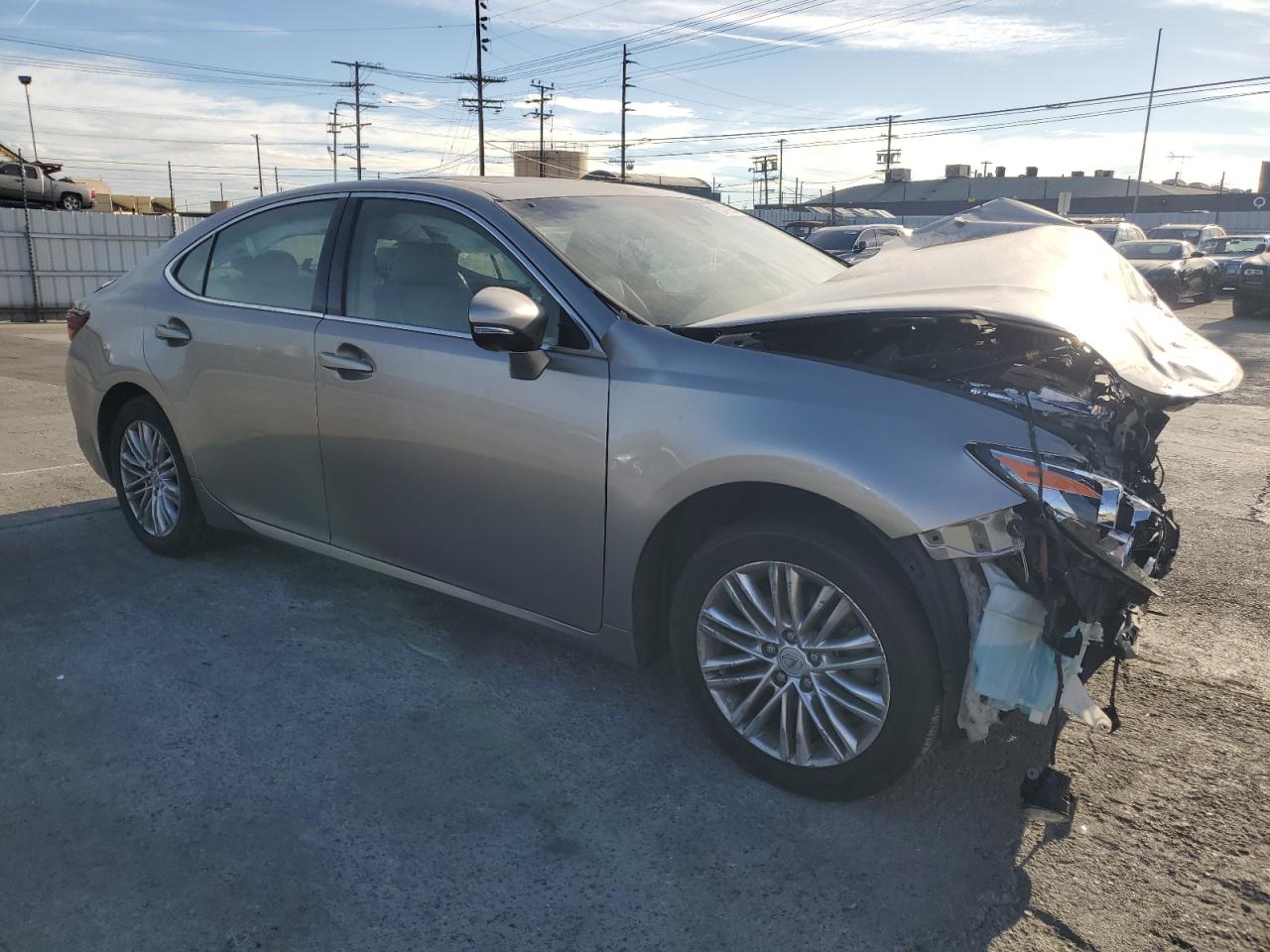 2017 Lexus ES - Image 4