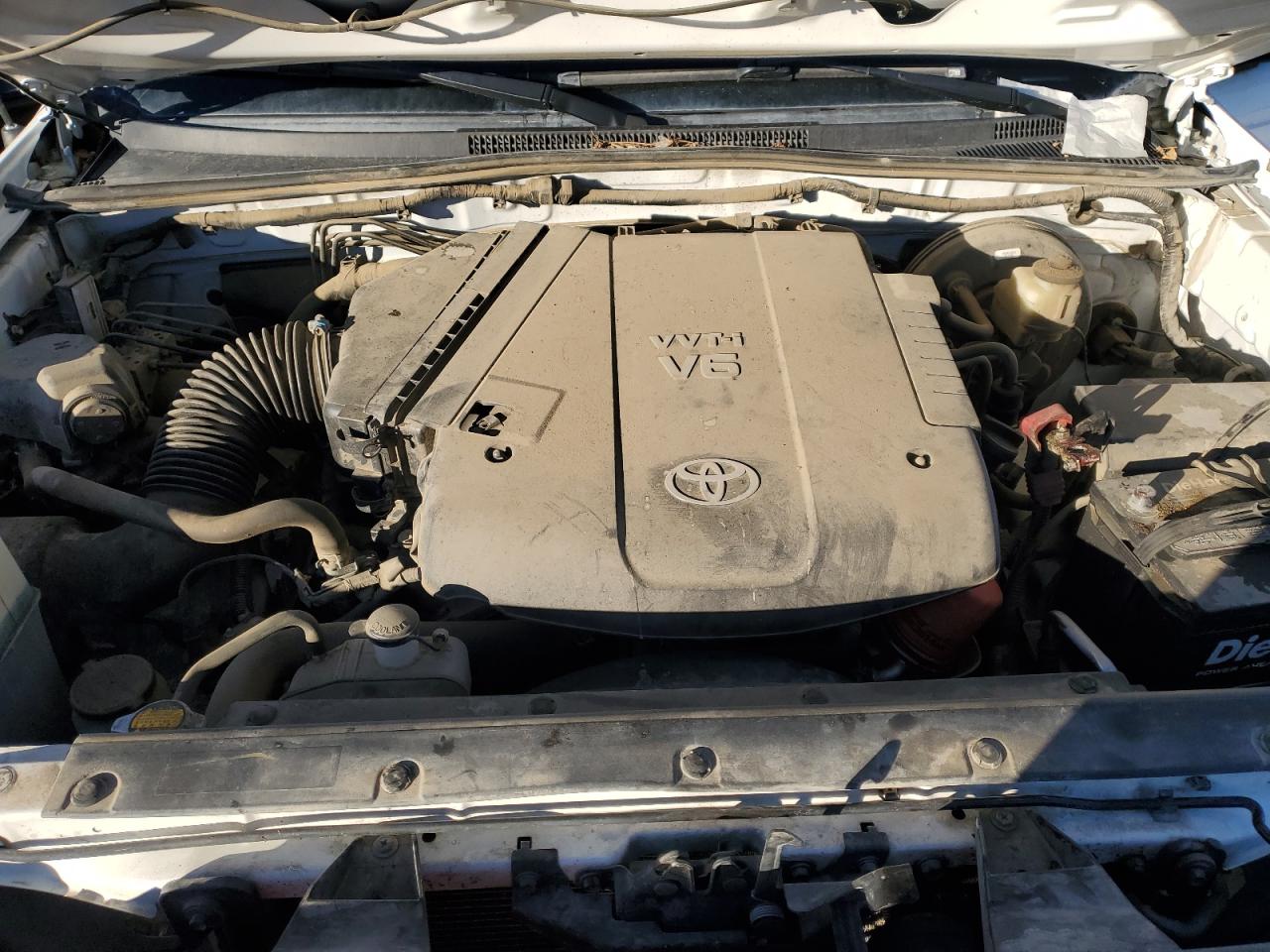 2014 Toyota Tacoma - Image 11