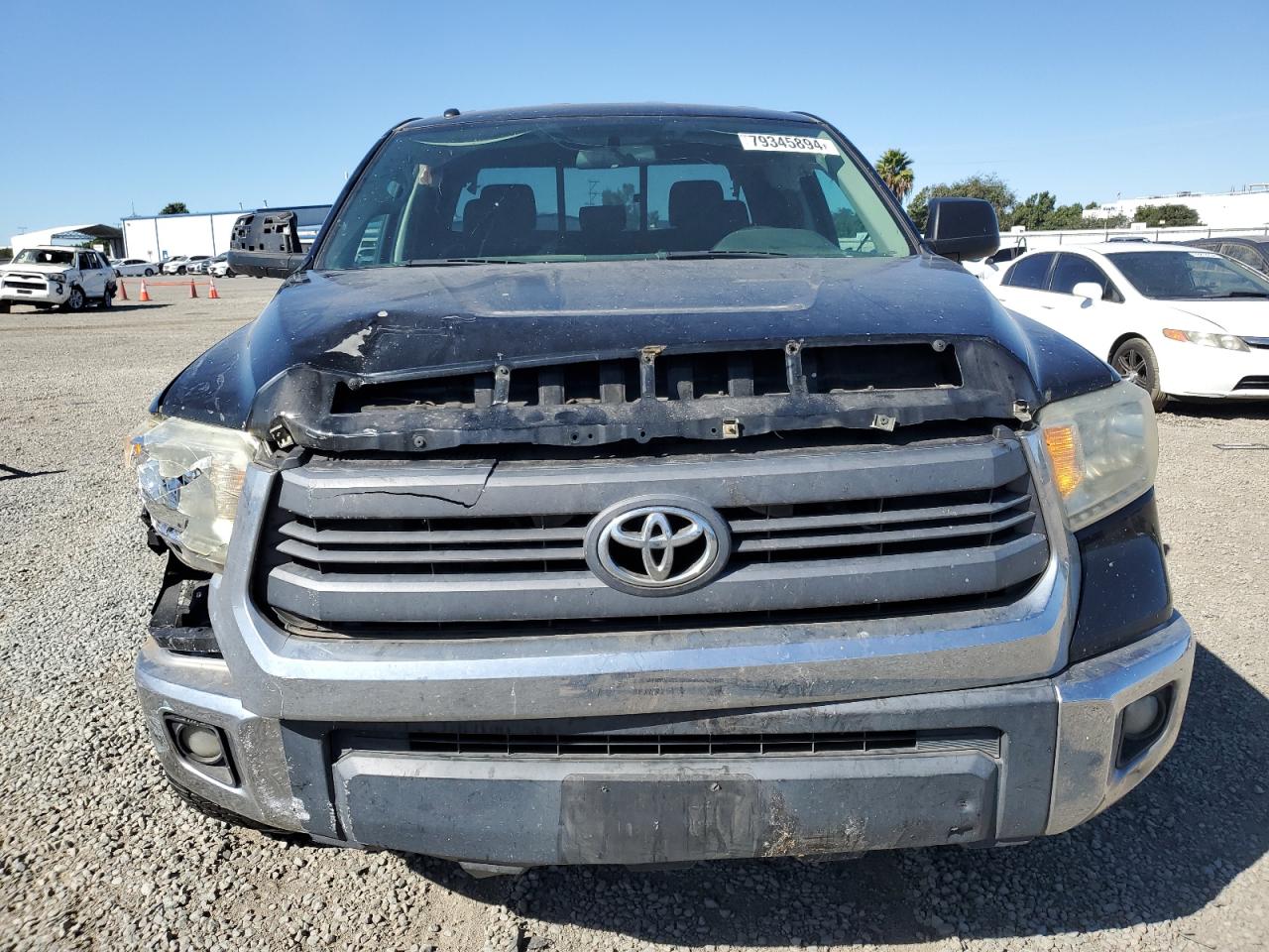 2014 Toyota Tundra - Image 5