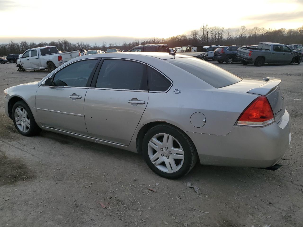 2007 Chevrolet Impala - Image 2