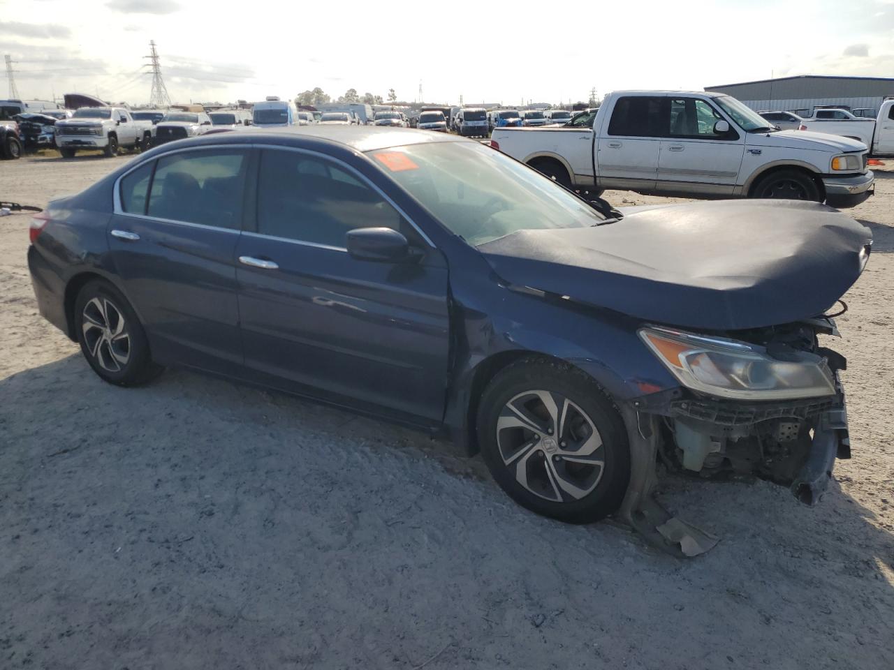 VIN 1HGCR2F35HA051694 2017 HONDA ACCORD no.4