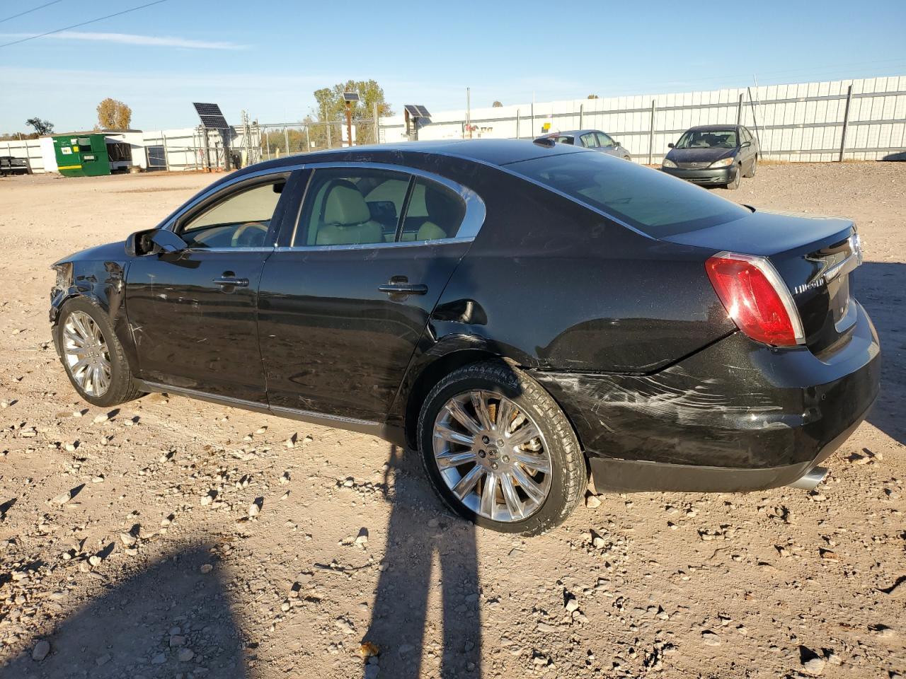 2011 Lincoln MKS - Image 2