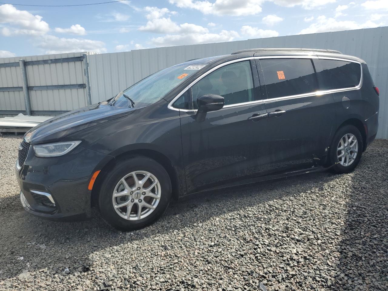 2022 CHRYSLER PACIFICA