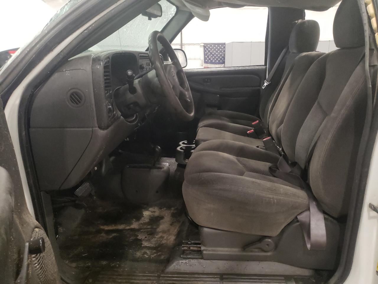 2006 Chevrolet Silverado - Image 7