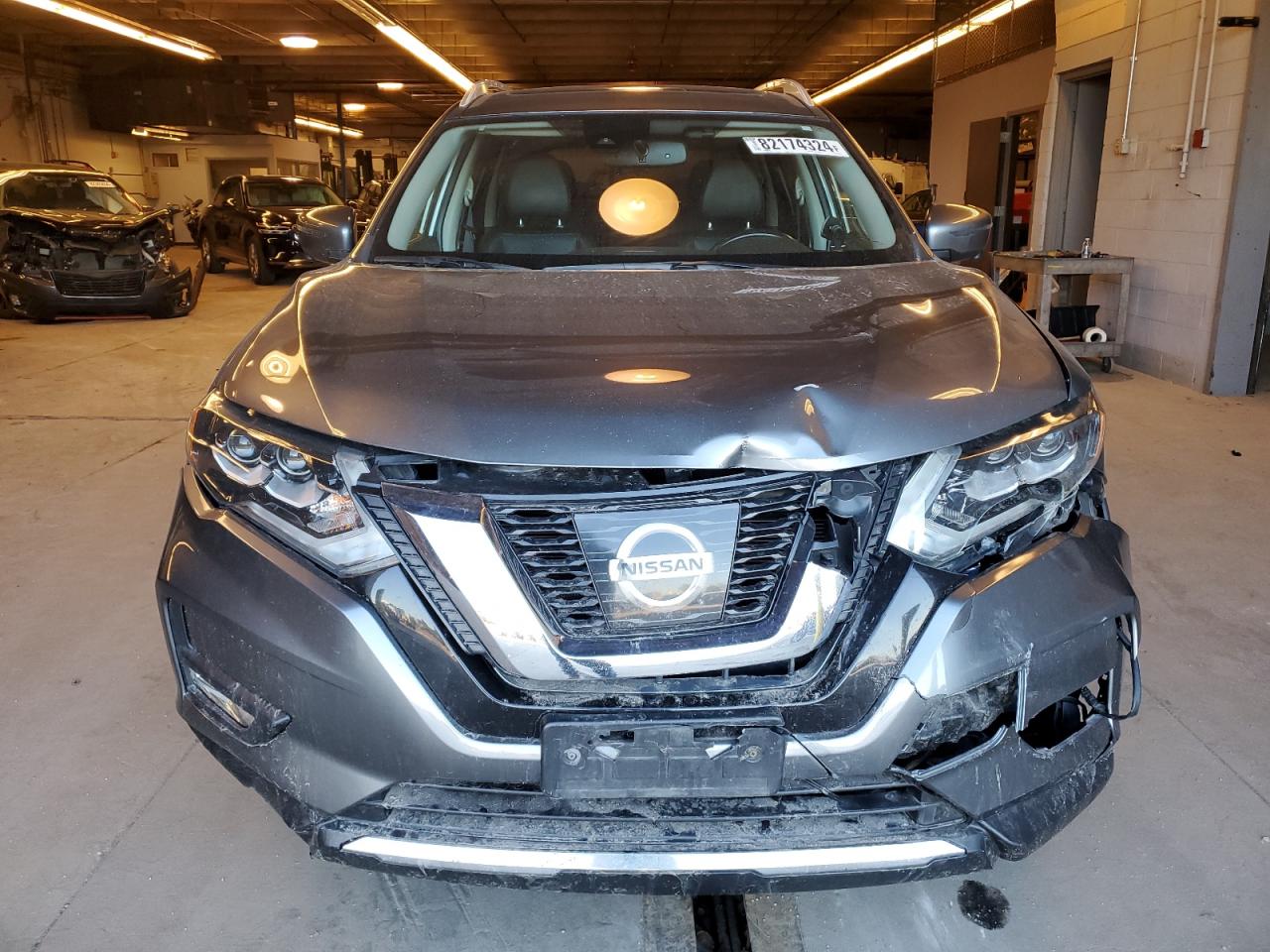 2017 Nissan Rogue - Image 5