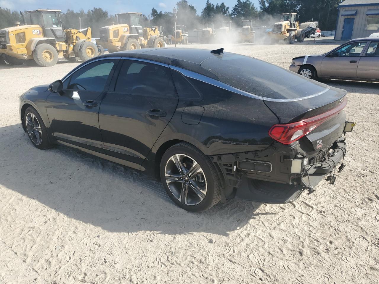 2021 Kia K5 - Image 2