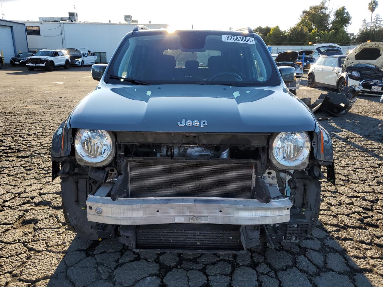 VIN ZACCJABH8JPH87570 2018 JEEP RENEGADE no.5