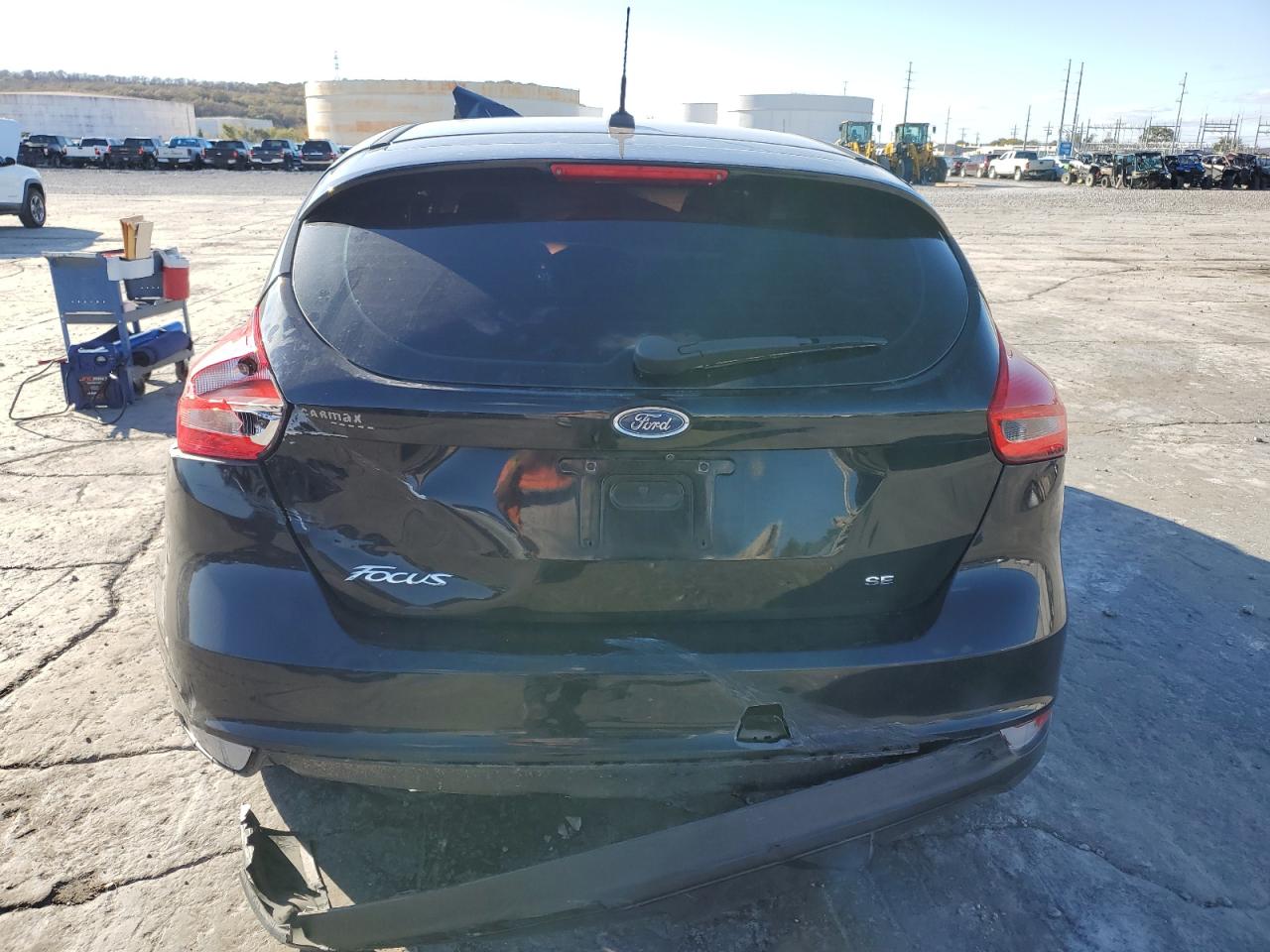 VIN 1FADP3K28JL240111 2018 FORD FOCUS no.6