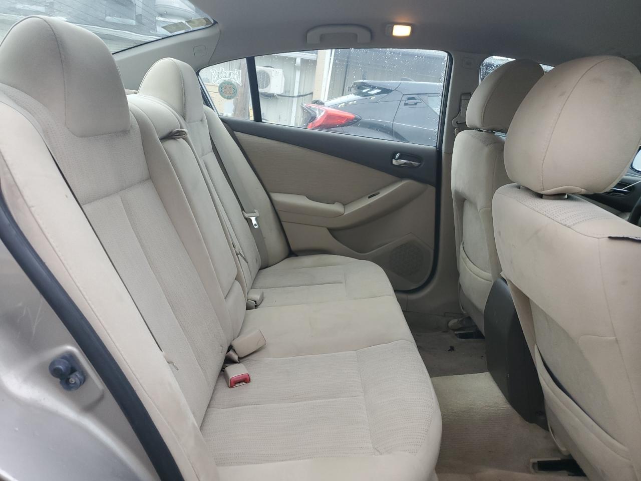 2012 Nissan Altima - Image 10