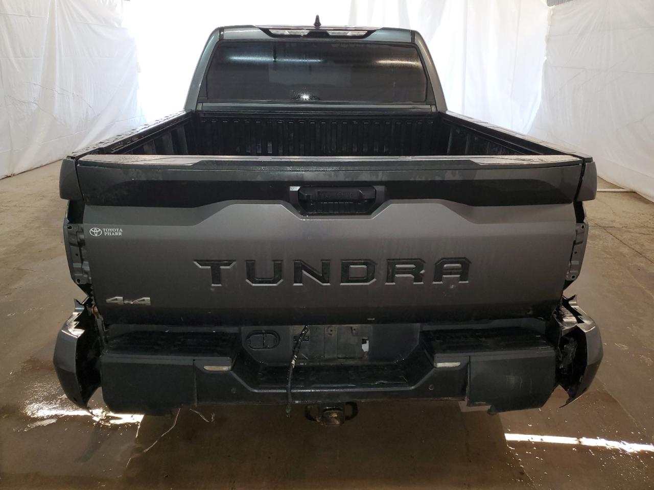 2022 Toyota Tundra - Image 6