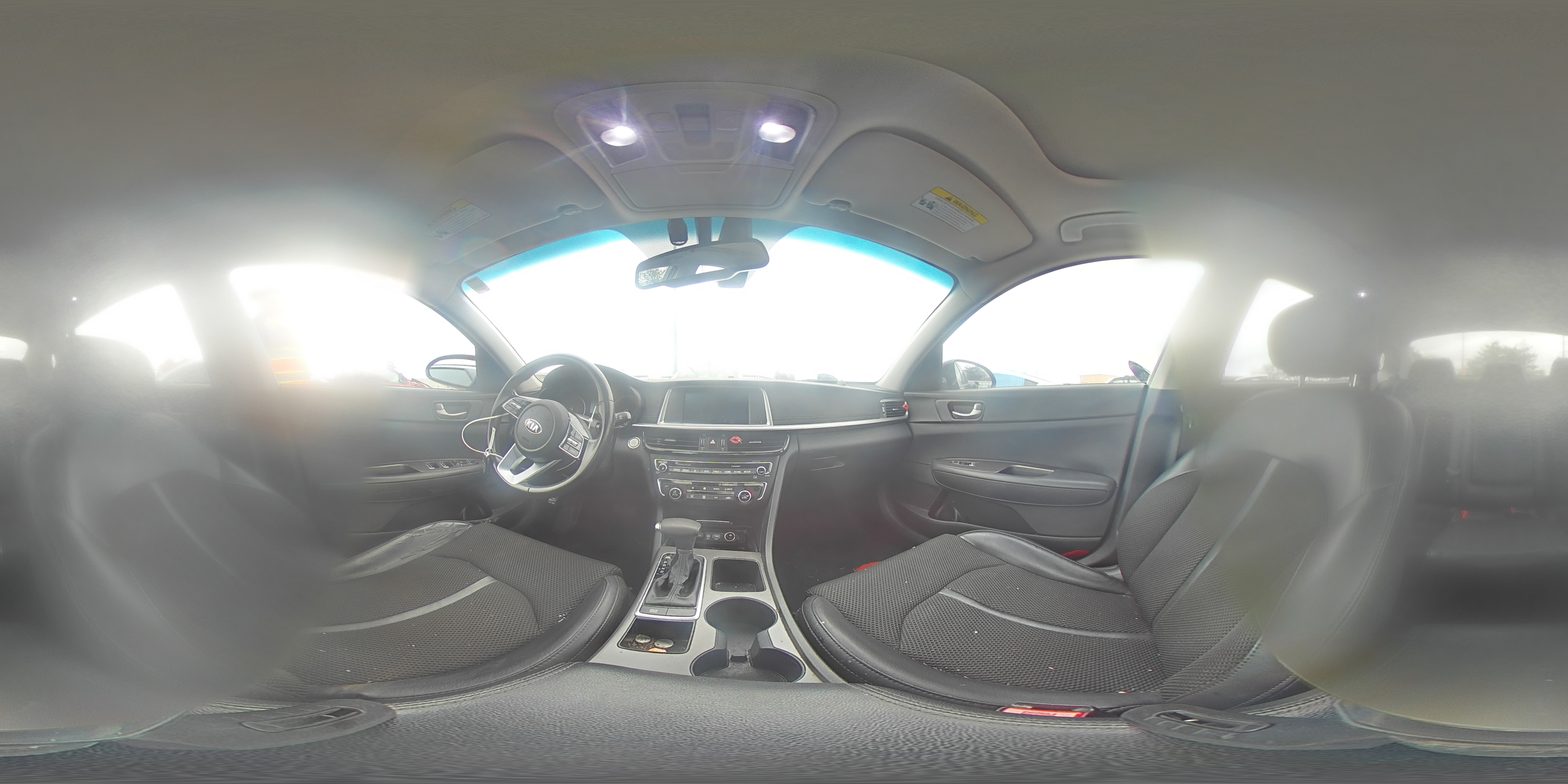 2019 Kia Optima - Image 12