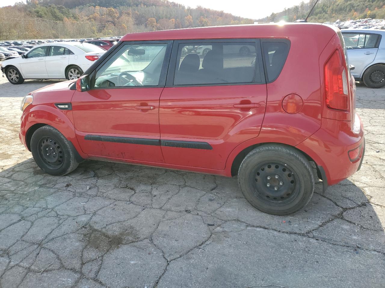 VIN KNDJT2A55D7503523 2013 KIA SOUL no.2