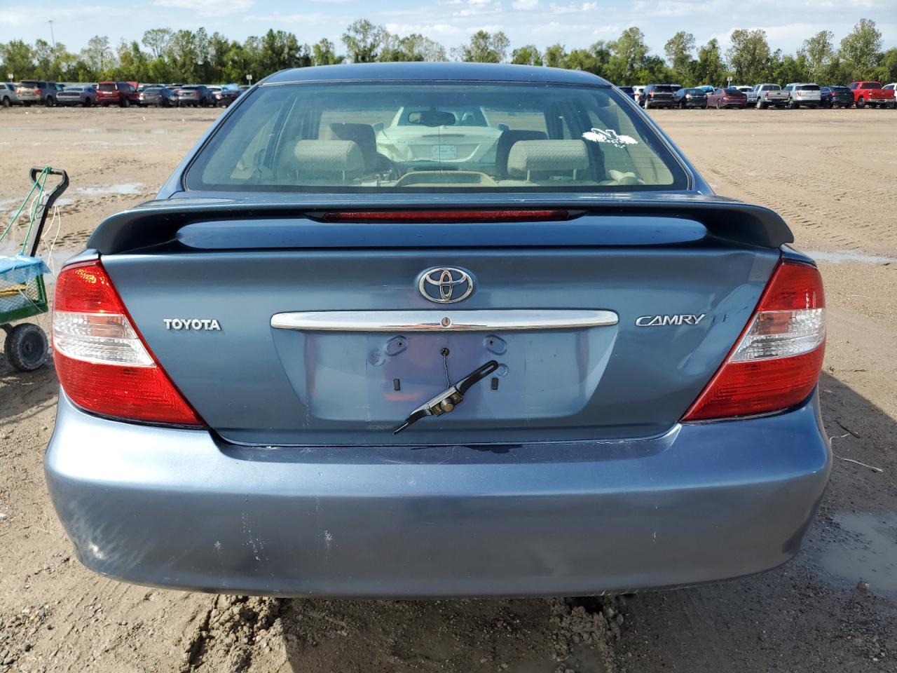 2004 Toyota Camry Le VIN: 4T1BE32K94U795036 Lot: 79643224