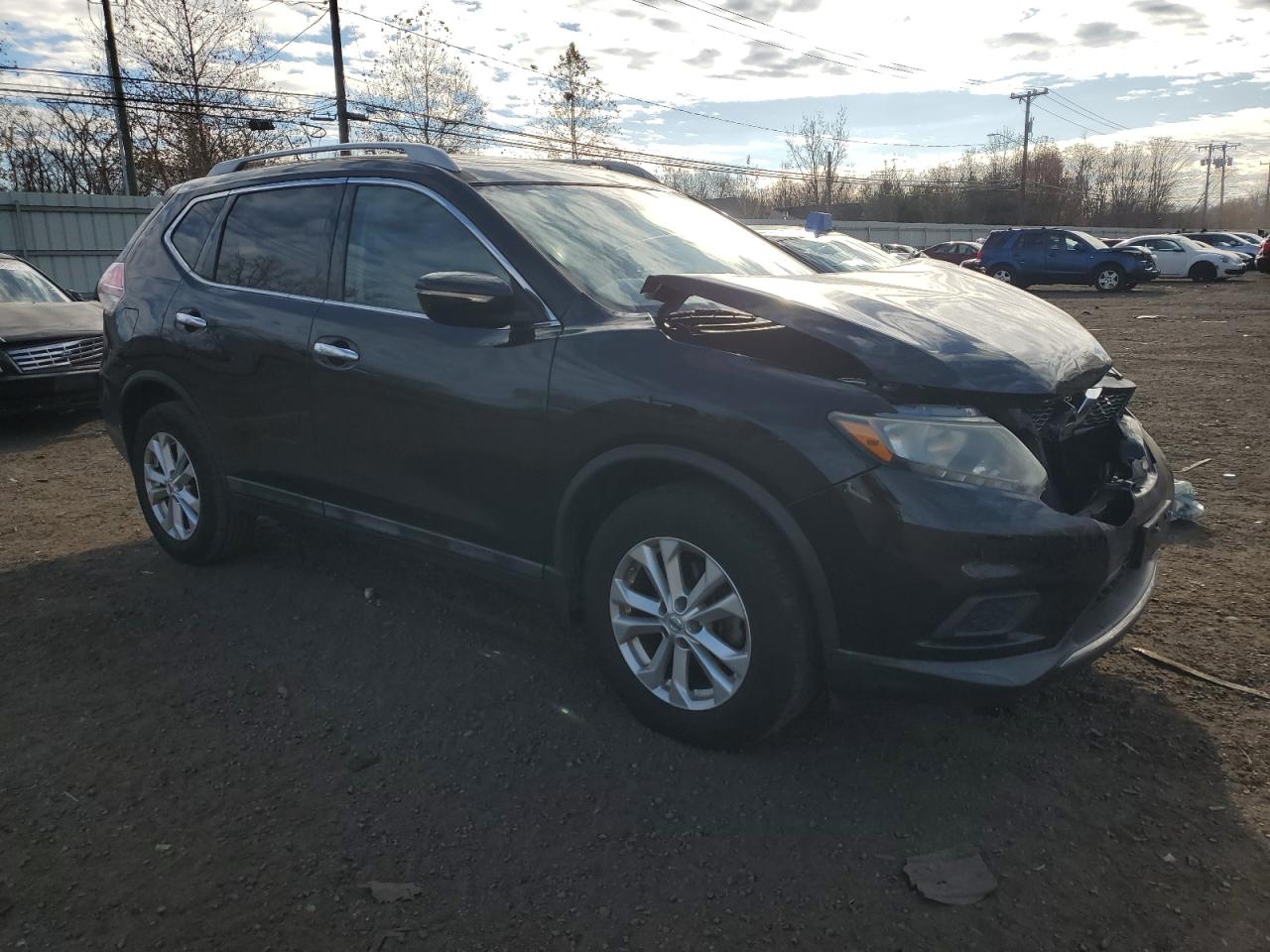 2015 Nissan Rogue - Image 4