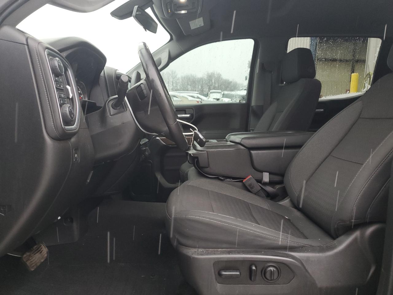 2020 Chevrolet Silverado - Image 7