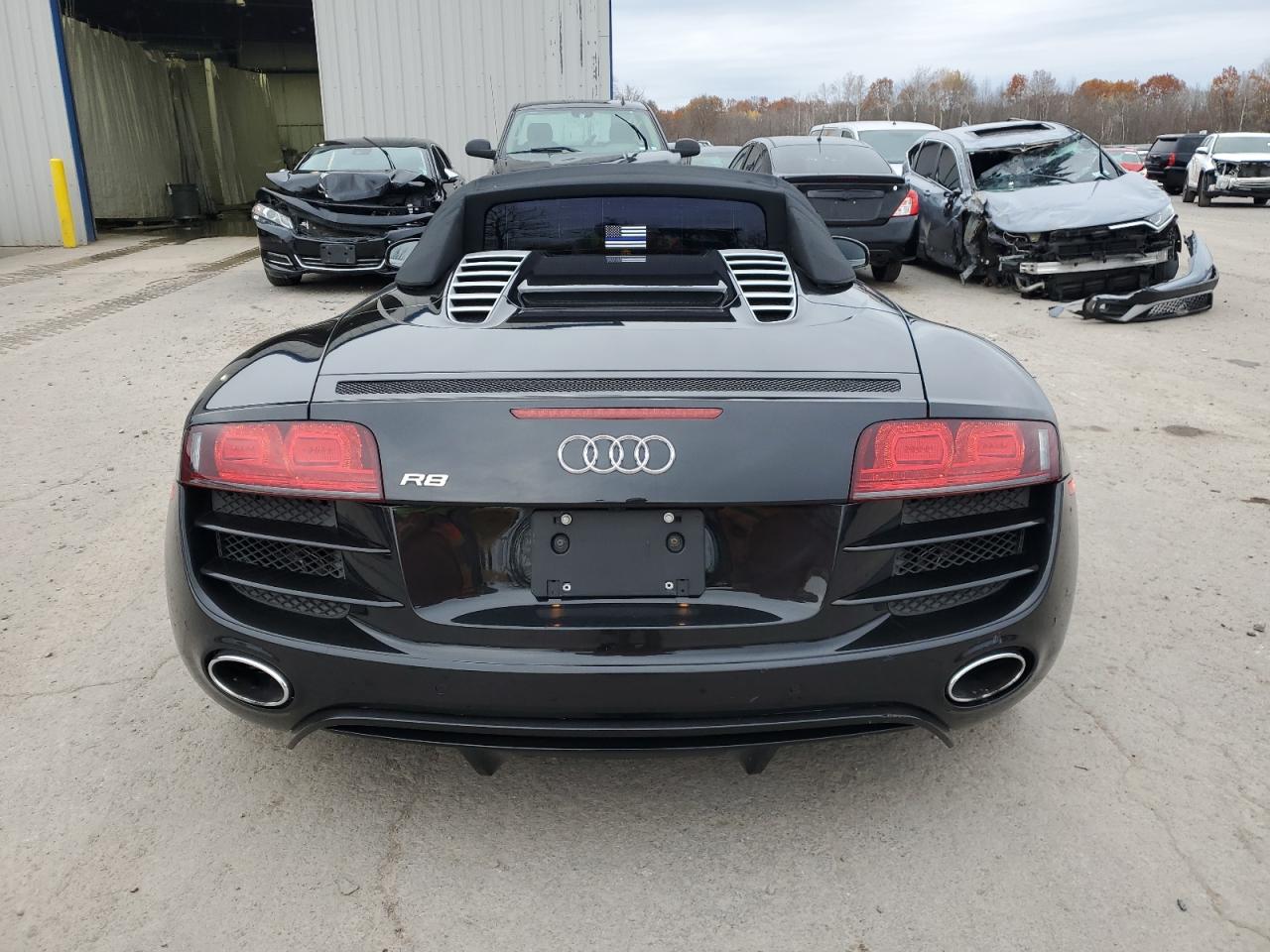 2011 Audi R8 5.2 Quattro VIN: WUAVNAFG5BN000487 Lot: 79338934