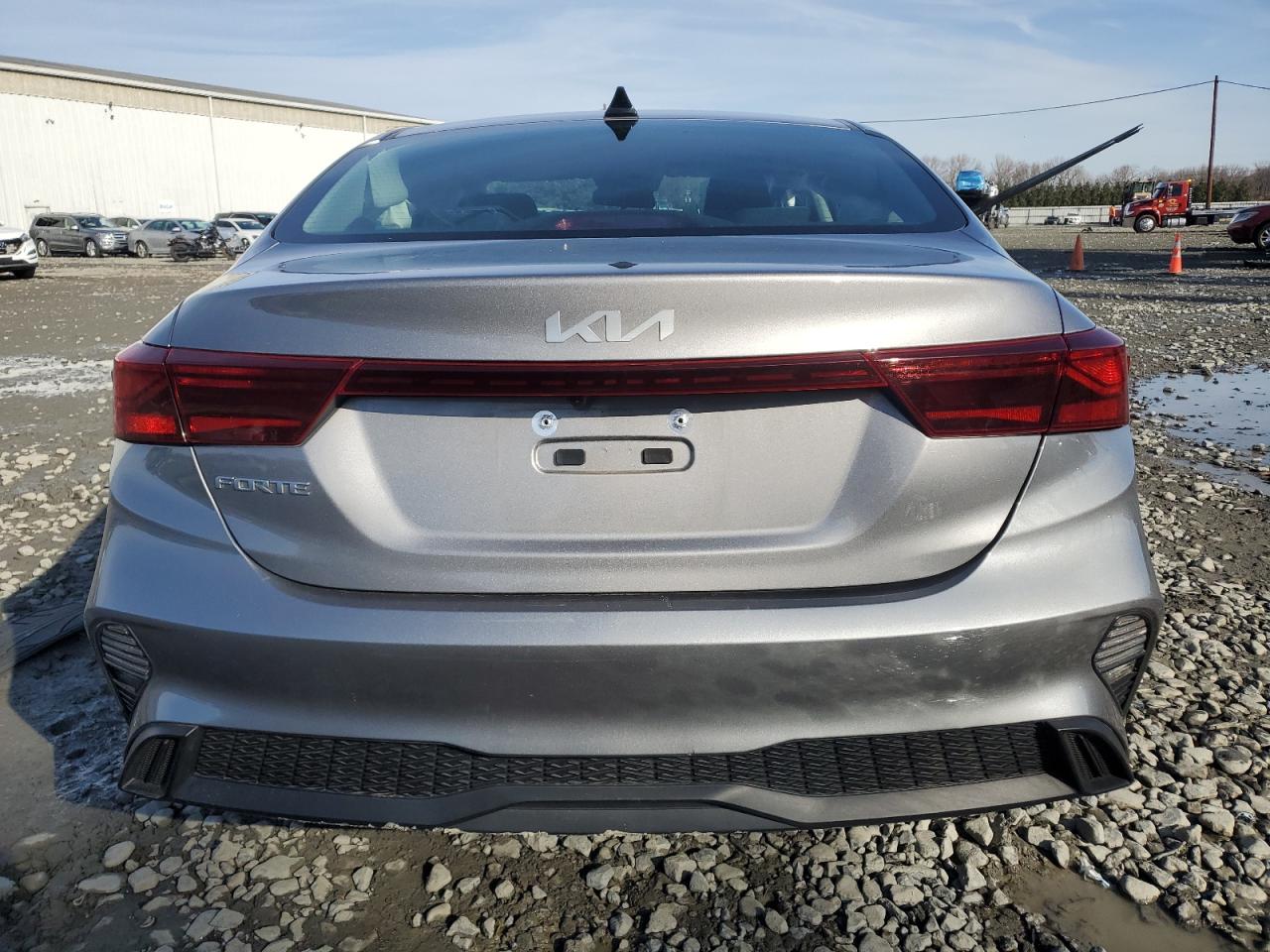 2023 Kia Forte - Image 6