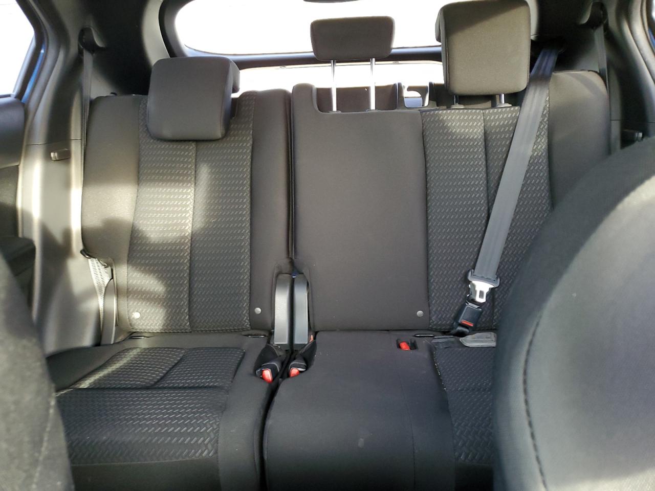 2019 Mitsubishi Eclipse - Image 10