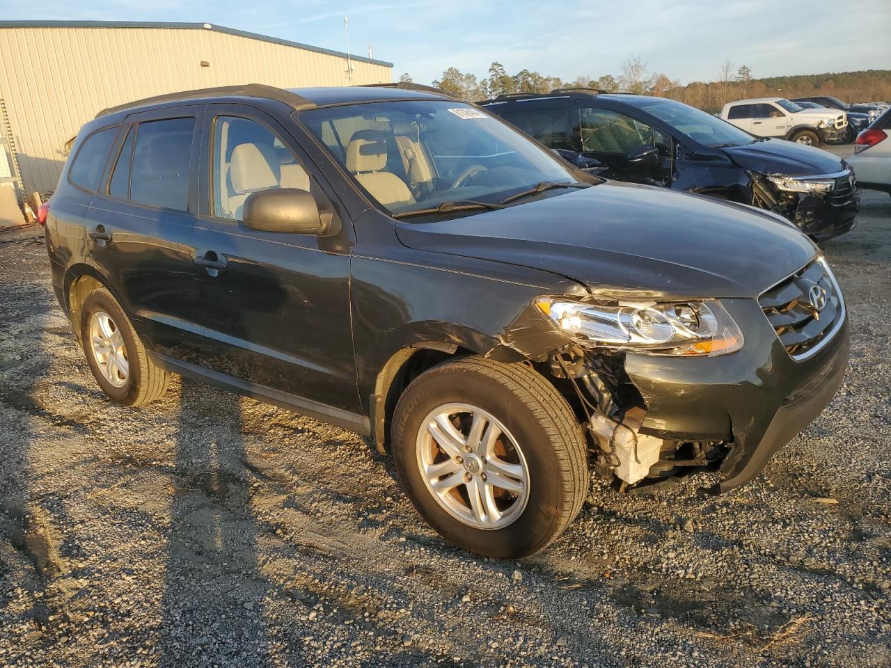 2010 Hyundai Santa Fe - Image 4