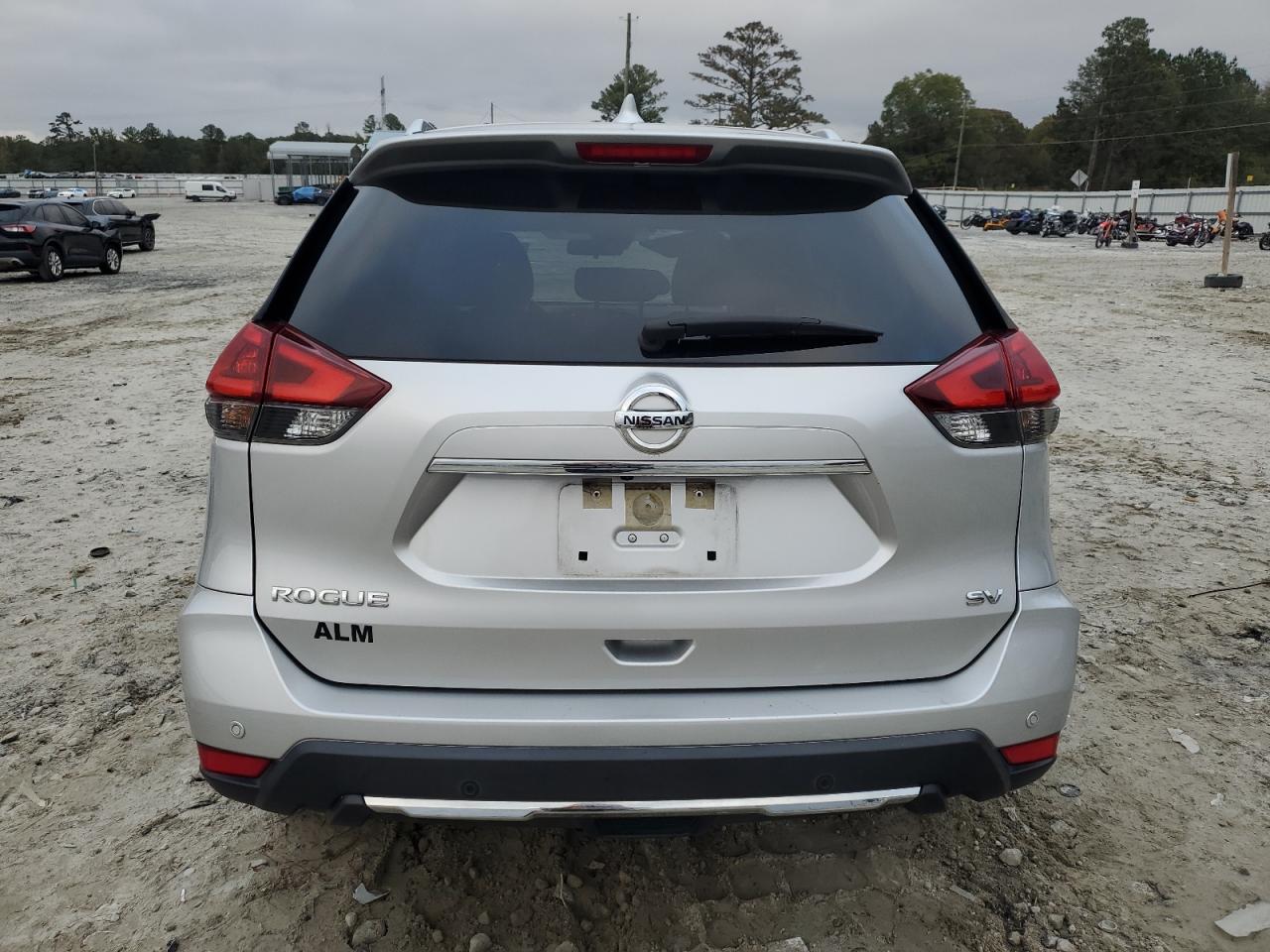 2020 Nissan Rogue S VIN: JN8AT2MT5LW039524 Lot: 80002924