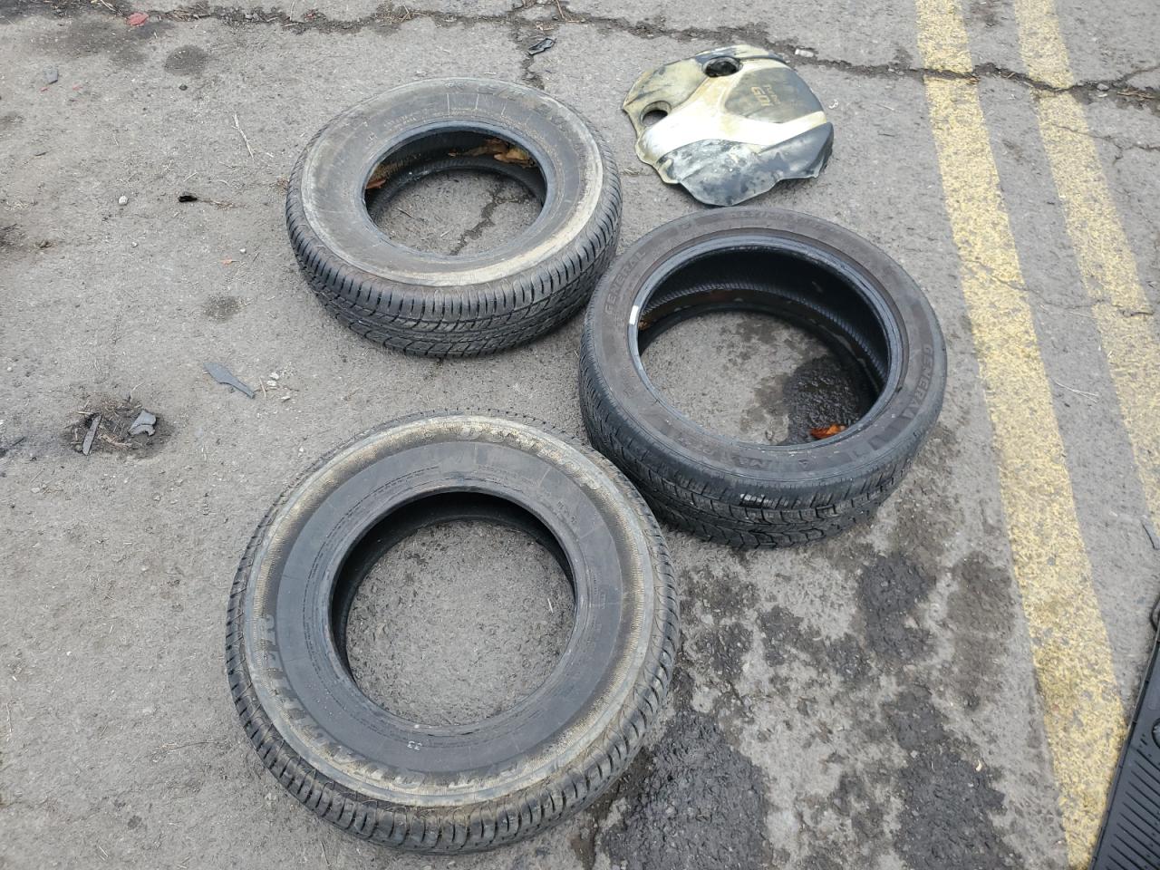 2014 Hyundai Santa Fe - Image 15