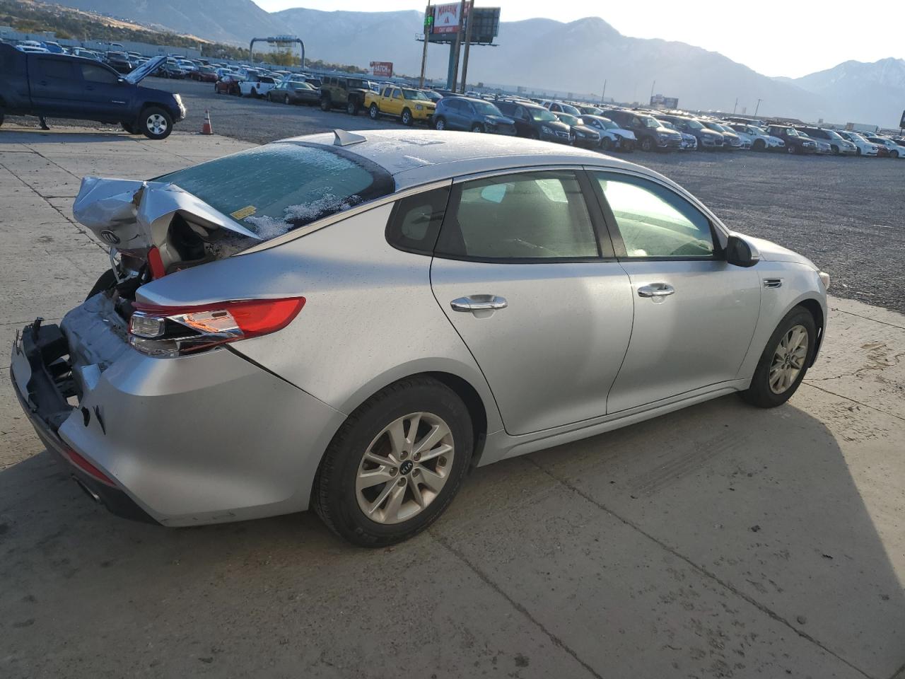 2018 Kia Optima - Image 3