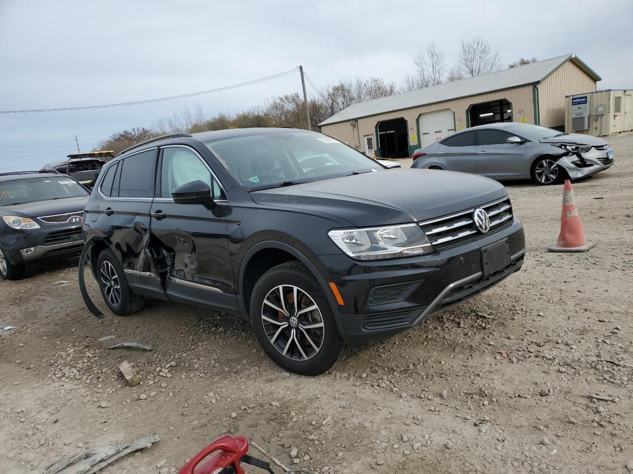 2021 Volkswagen Tiguan - Image 4