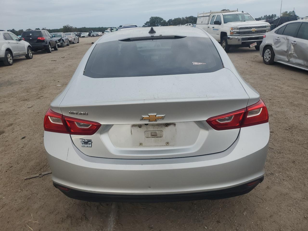 2018 Chevrolet Malibu - Image 6
