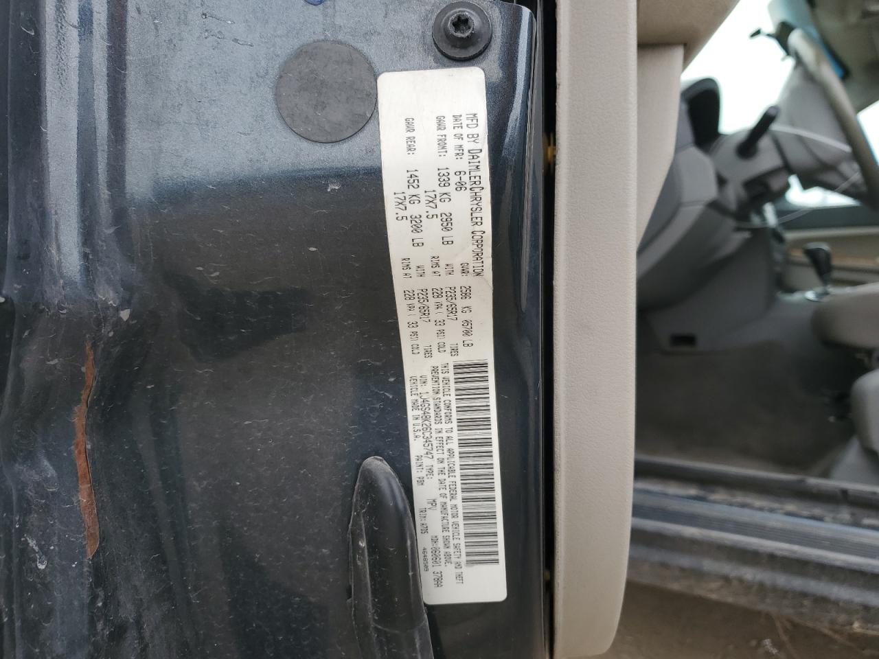 2006 Jeep Grand Cherokee - Image 15