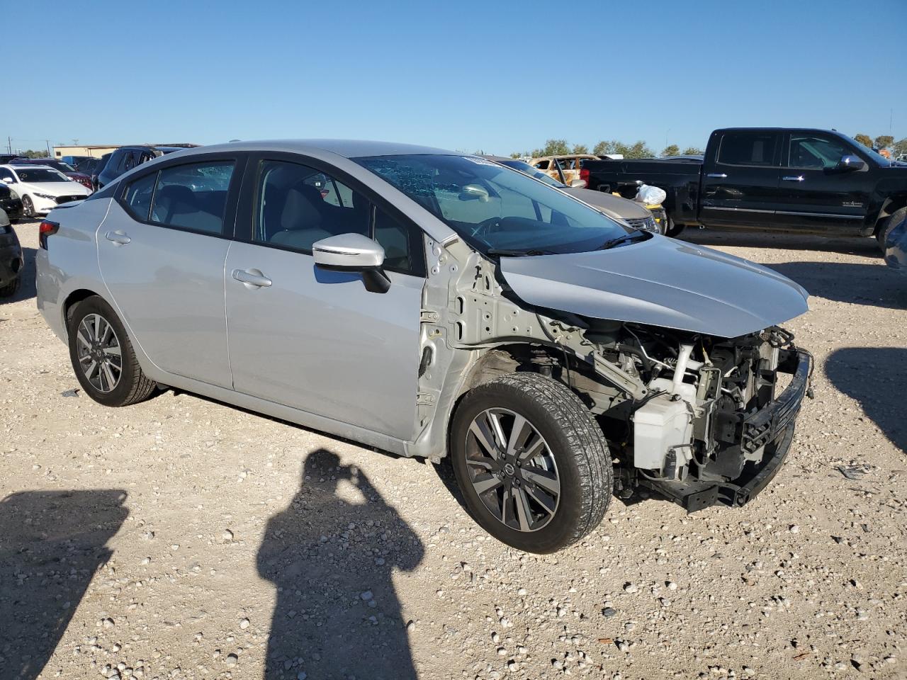 2021 Nissan Versa - Image 4