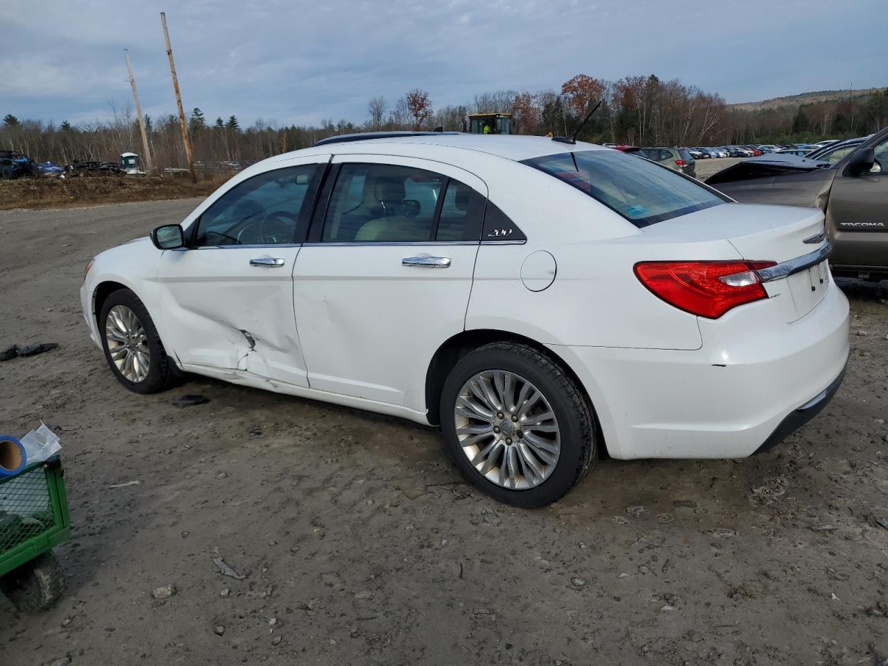 2012 Chrysler 200 - Image 2
