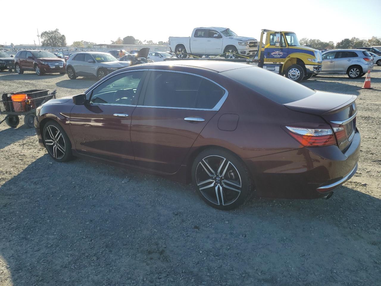 VIN 1HGCR2F56GA215910 2016 HONDA ACCORD no.2