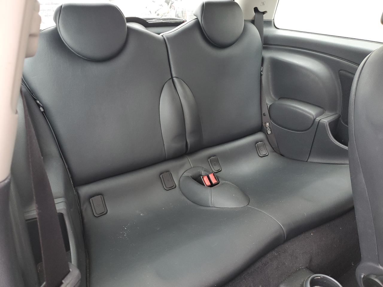 2006 MINI Cooper - Image 10